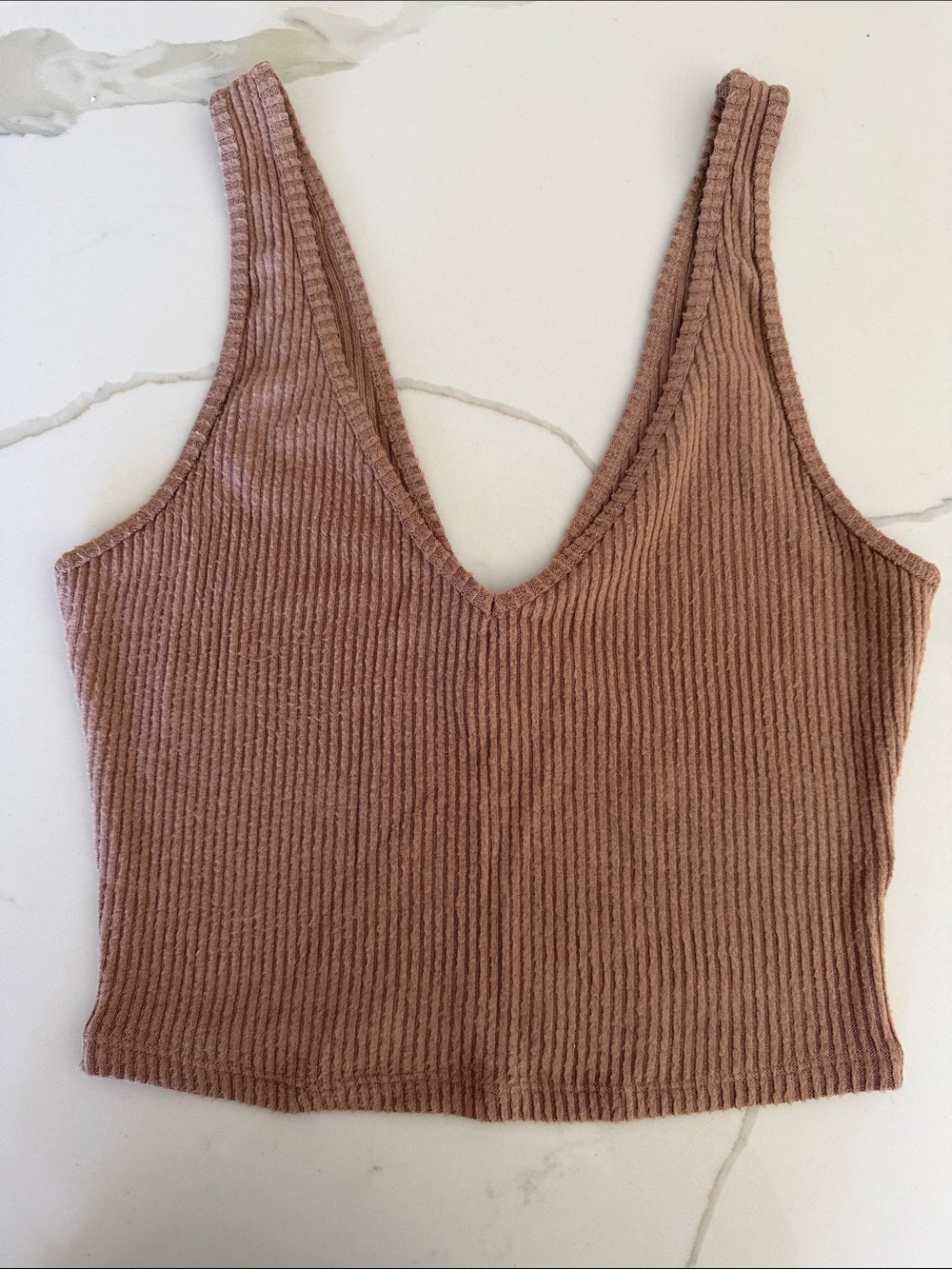 Abercrombie & Fitch Ribbed V-Neck Crop Tank